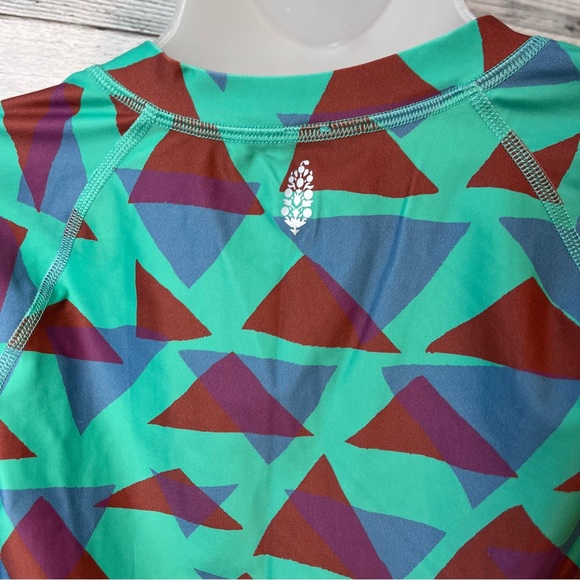Free People Movement "Make Way" Printed Rasher Sport Top Size L - Picture 6 of 13